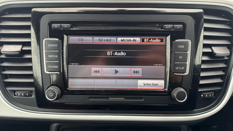 Volkswagen Beetle 1.6 TDI BlueMotion Tech Design 2dr Diesel Cabriolet